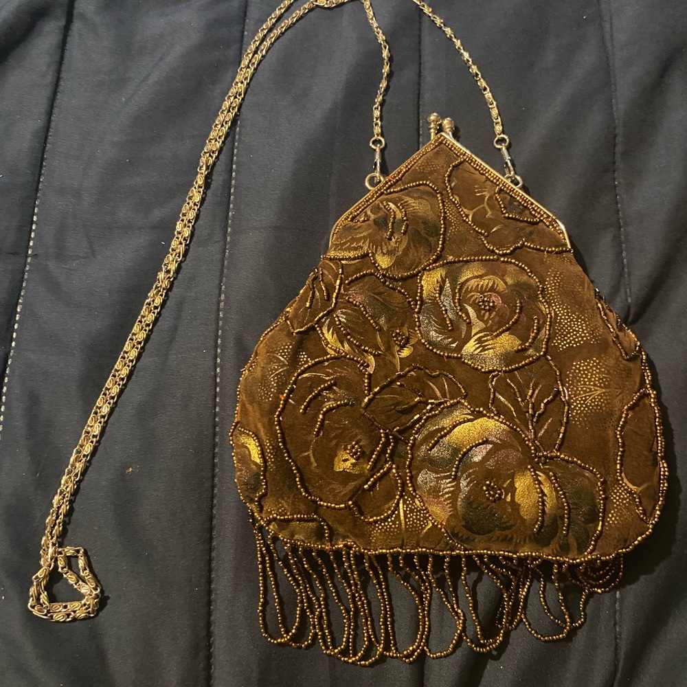 Elegant Gold Floral Evening Bag - Picture 2 of 8